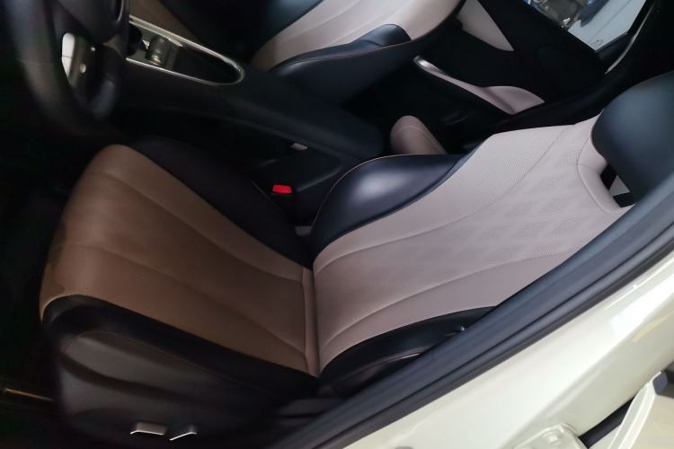 Used BYD Dolphin 2023 420 km Free Version
