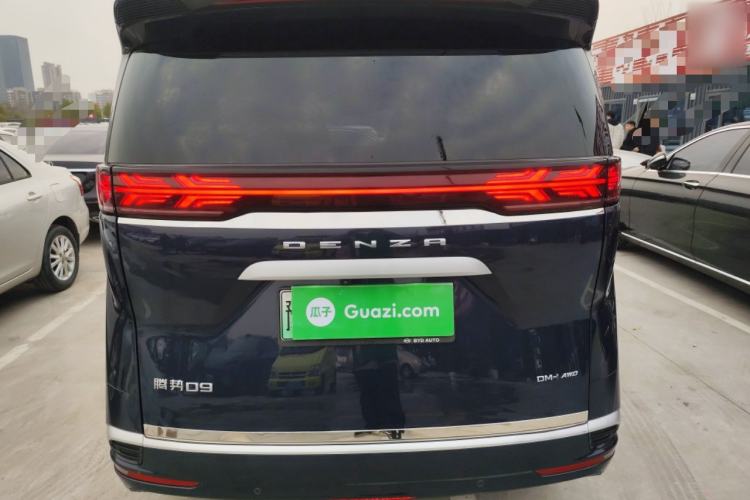 Used Denza D9 2022 DM-i 970 Four-Wheel Drive Prestige Model