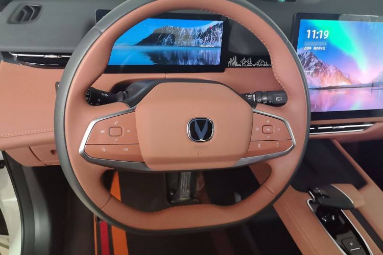 Used Changan UNI-Z New Energy 2024 Blue Whale Smart Electric iDD 125km Excellence Model
