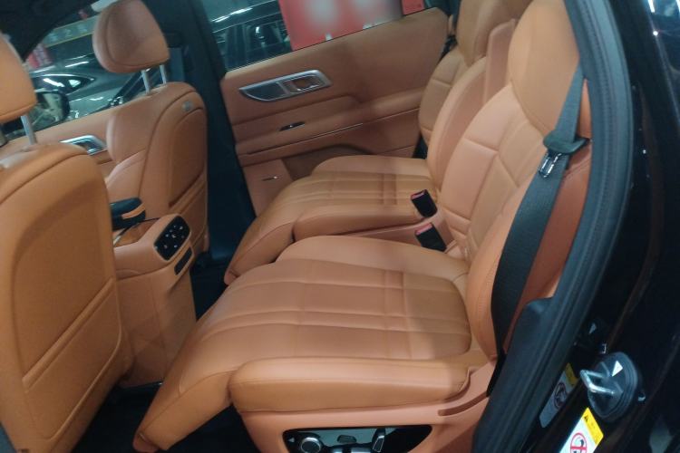 Used  S09 2025 Rear-Drive Ultra
