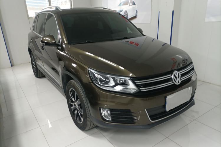 Used Volkswagen Tiguan 2015 1.8TSI Automatic All-Wheel-Drive Luxury Model
