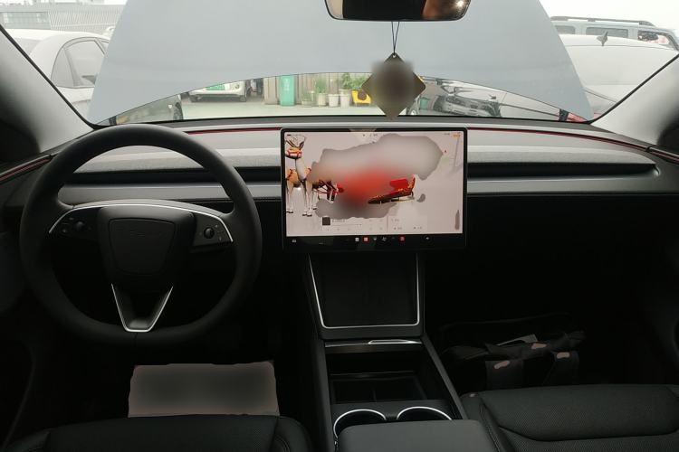 Used Tesla Model Y 2025 Rear-Wheel-Drive Version
