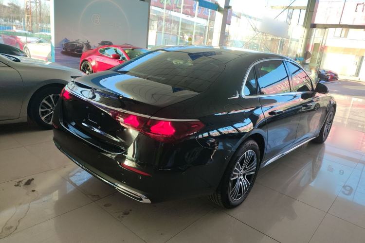 Used Mercedes-Benz E-Class 2025-Year Facelift E 260 L
