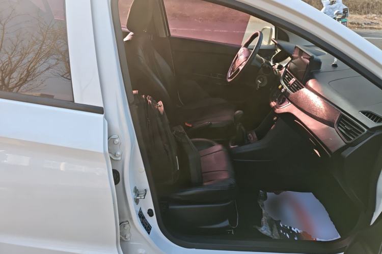 Used Baojun 310 2016 1.2L manual Comfort trim level
