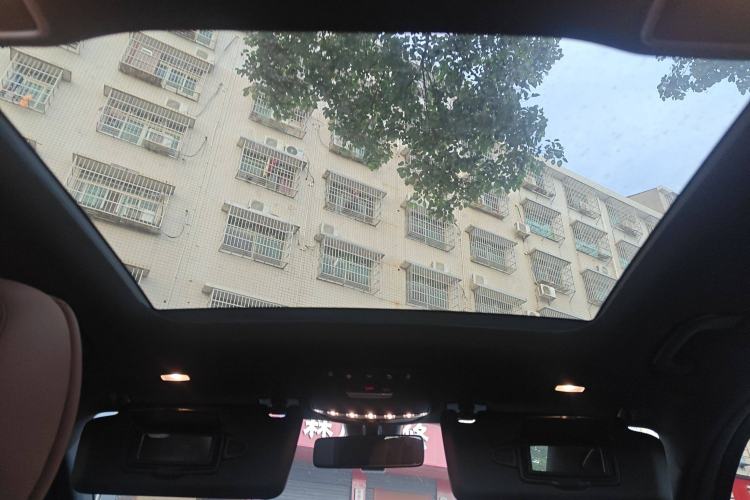 Used Mercedes-Benz GLC 2020 Facelift GLC 260 L 4MATIC Luxury Edition
