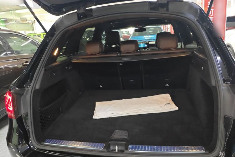 Used Mercedes-Benz GLC 2020 GLC 260 L 4MATIC Dynamic Model
