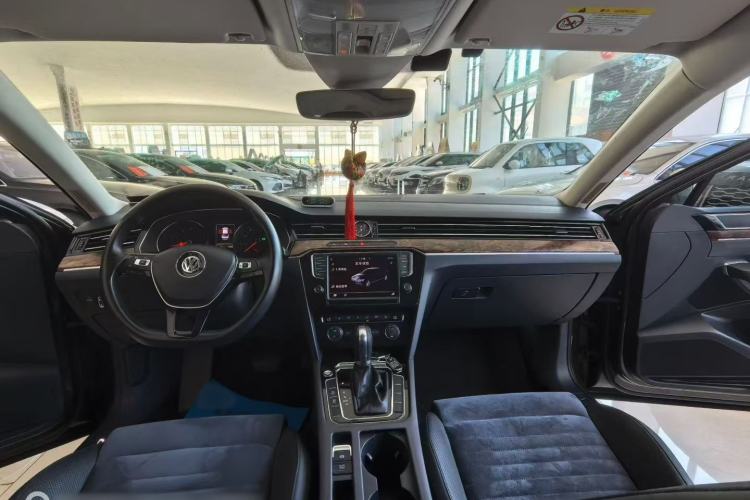 Used Volkswagen Magotan 2017 380TSI DSG Prestige Edition
