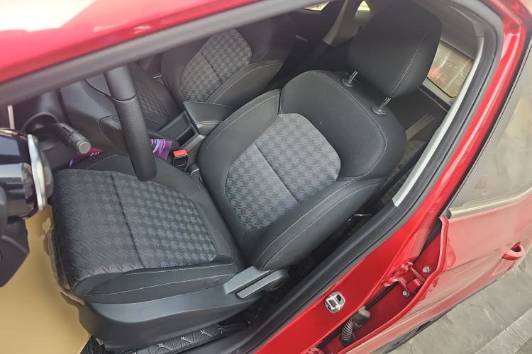 Used MG ZS 2020 Global Bestseller with 1.5L Engine Manual Transmission and a Massive 65-Inch Panoramic Sunroof Version
