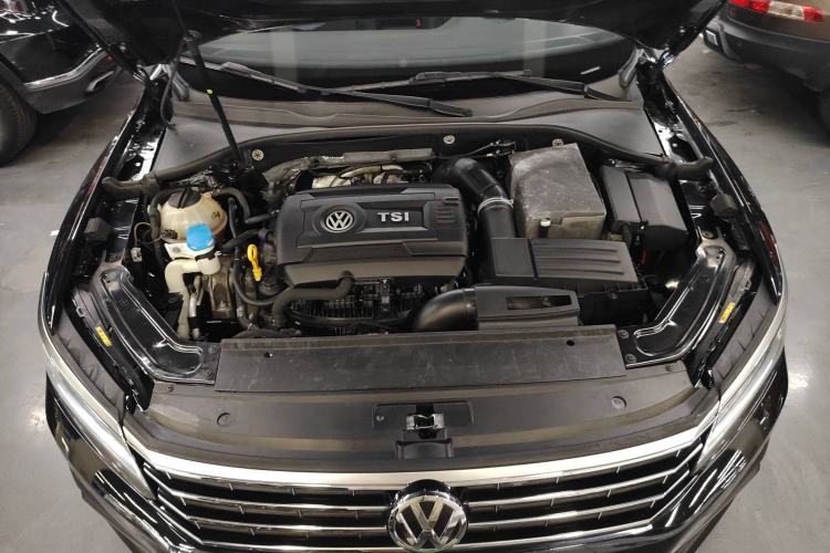 Used Volkswagen Passat 2017 330TSI DSG Luxury Edition
