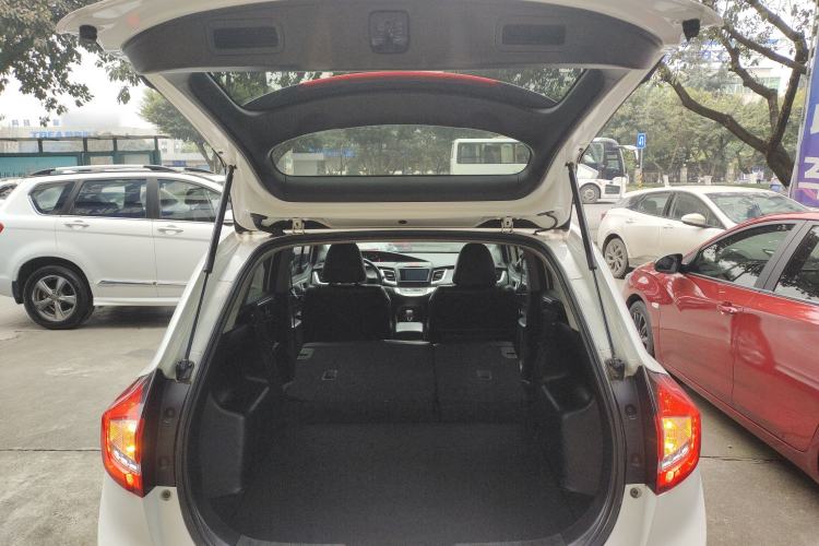 Used Honda Jade 2014 1.8L Automatic Comfort Elite Version 5 Seats