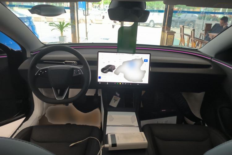 Used Tesla Model 3 2023 Rear-Wheel-Drive Version
