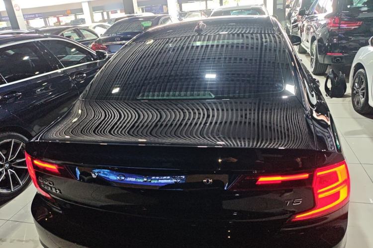 Used Volvo S90 2018 T5 Zhiyuan Edition
