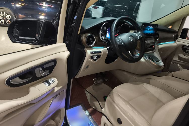 Used Mercedes-Benz V-Class 2020 V 260 L Long-wheelbase Luxury Edition