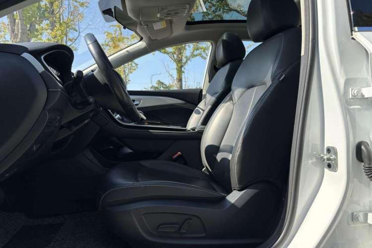 Used Roewe i6 MAX New Energy 2022 EV 500 Skyroof Flagship Edition
