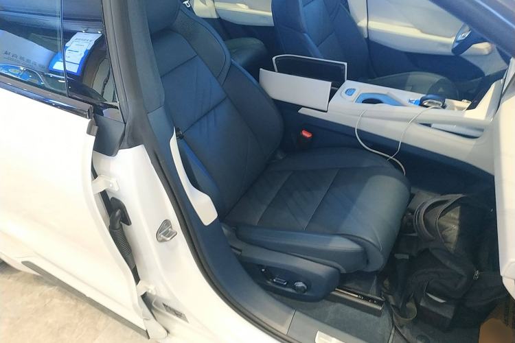 Used Zeekr 001 2025 WE Edition 100 kWh Rear-Wheel Drive
