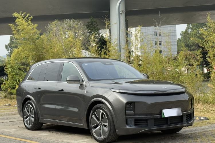 Used Li Auto L8 2024 PRO Model
