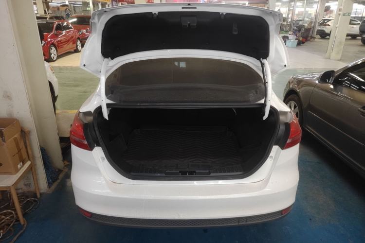 Used Ford Focus 2017 Sedan 1.6L Automatic Comfort Plus SmartDrive Edition