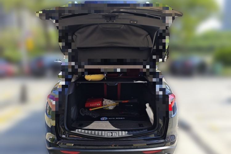 Used Alfa Romeo Stelvio 2017 2.0T 200HP Luxury Edition