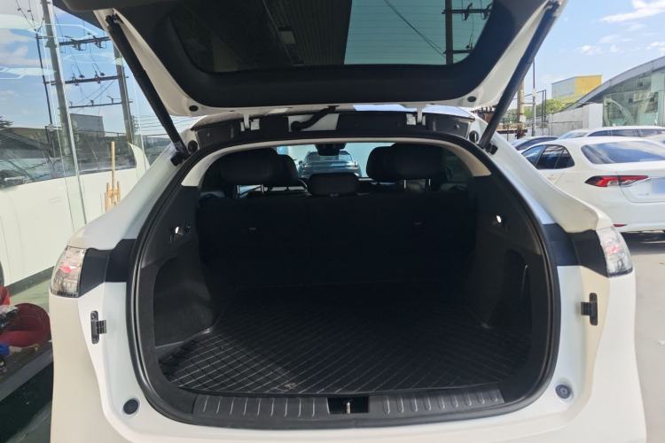 Used  HT 2023 670 Rear-Drive Ultra-High Voltage Version
