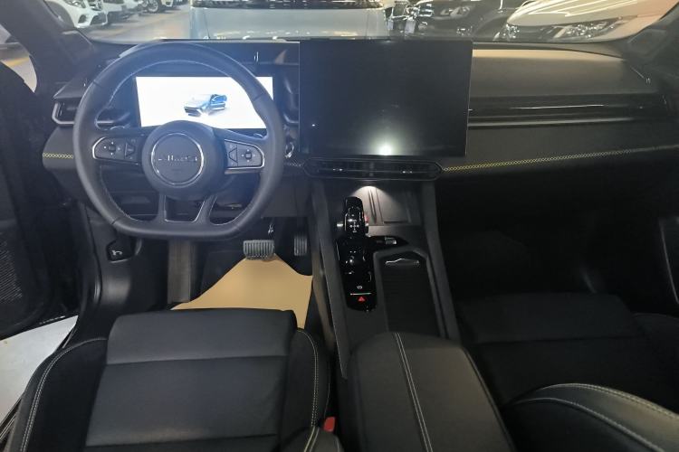 Used Lynk & Co 03 2025 1.5TD DCT Champion Edition Pro
