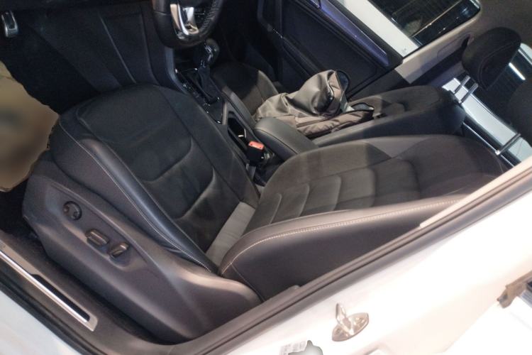 Used Volkswagen Tiguan L 2021 330TSI Automatic Two-Wheel Drive R-Line Enhanced Edition