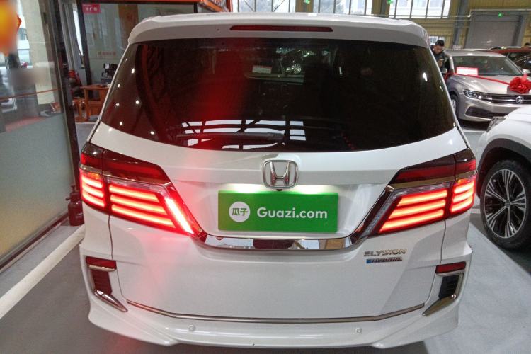 Used Honda Elysion 2019 2.0L Hybrid Luxury Edition
