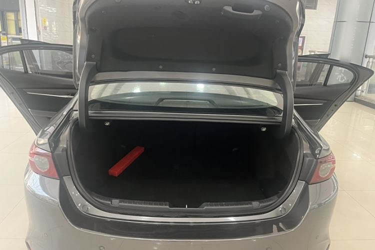 Used Mazda Mazda 3 Axela 2021 2.0L Automatic ZhiXuan Edition
