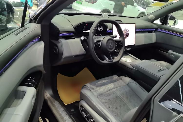 Used Zeekr 7X 2025 100 kWh Long-Range Rear-Wheel Drive with Intelligent Driving Features