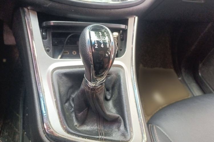 Used Baojun 560 2015 1.8L Manual Elite Model
