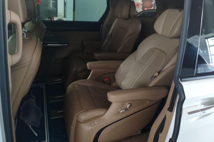 Used Buick GL8 2021 ES Landtrek 653T Luxury Model
