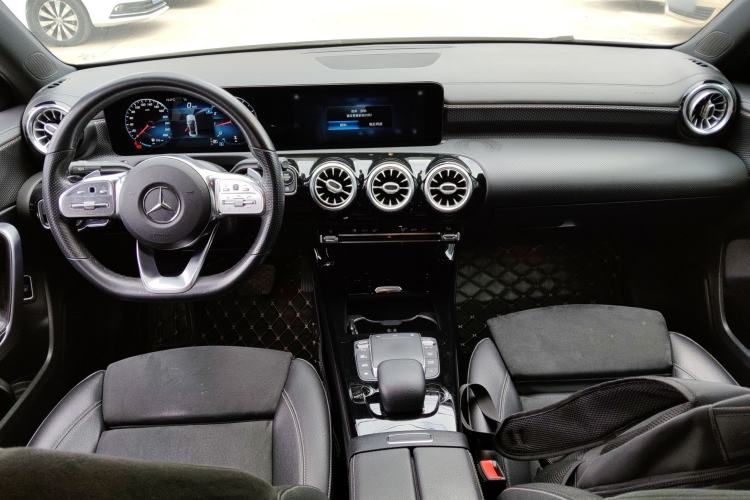 Used Mercedes-Benz A-Class 2021 A 200 L Sport Sedan Fashion Model
