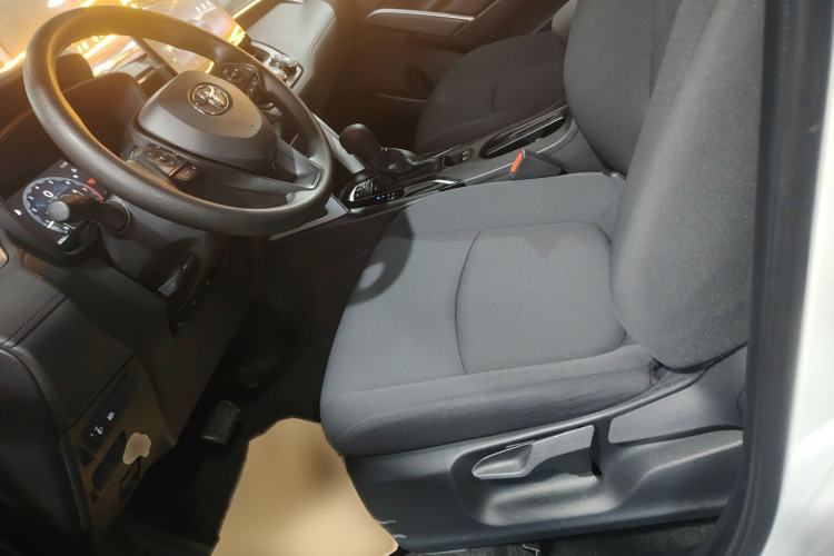 Used Toyota Corolla Cross 2024 2.0L Pioneer Edition
