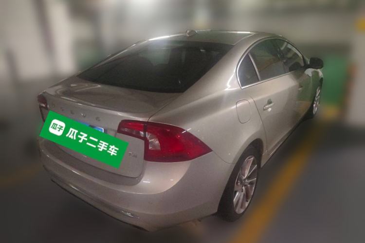 Used Volvo S60 2017 S60L T4 Smart Range Edition
