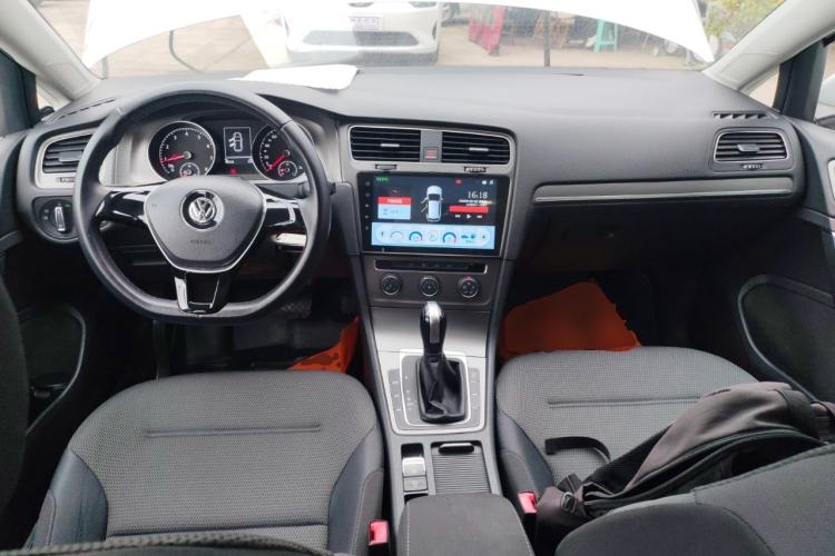 Used Volkswagen Golf 2015 1.6L Automatic Comfort Model
