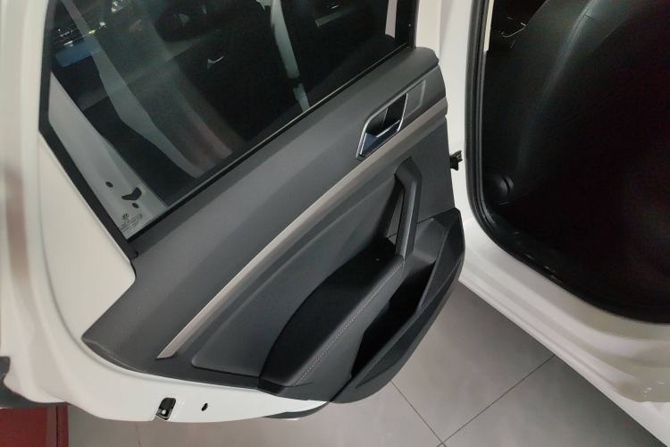 Used Volkswagen Lavida 2022 1.5L Automatic Comfort Edition
