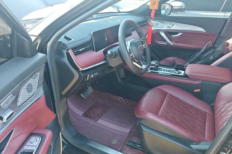 Used JETOUR X70 PLUS 2023 1.6T DCT Stronger PRO 5-Seater
