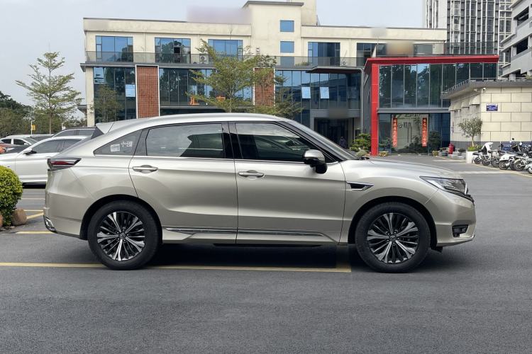 Used Honda UR-V 2020 370TURBO Two-Wheel Drive Luxury Edition
