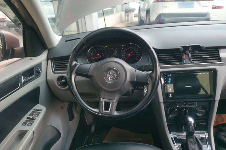 Used Volkswagen Bora 2015 Value Edition 1.6L Automatic Fashion Version