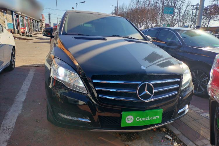 Used Mercedes-Benz R-Class 2017 R 320 4MATIC Business Edition Prestige Model