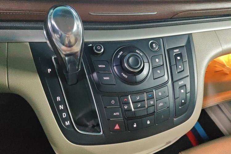 Used Buick GL8 2018 28T Comfort Model China VI Standard
