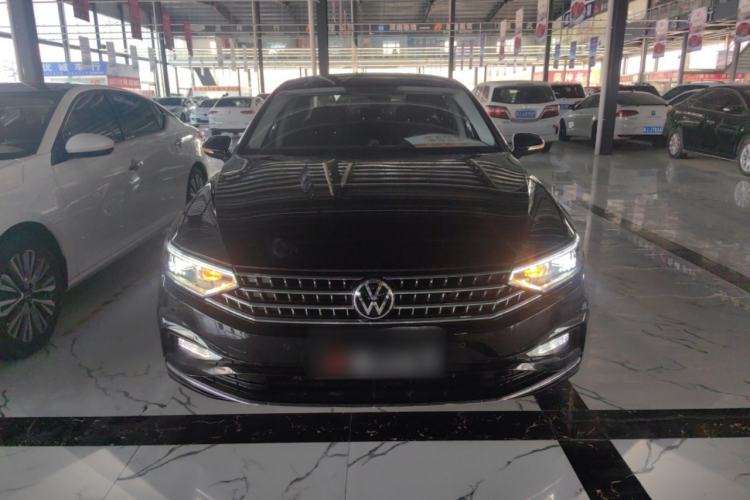 Used Volkswagen Magotan 2025 Zhongxiang Version 280TSI DSG Comfort Edition