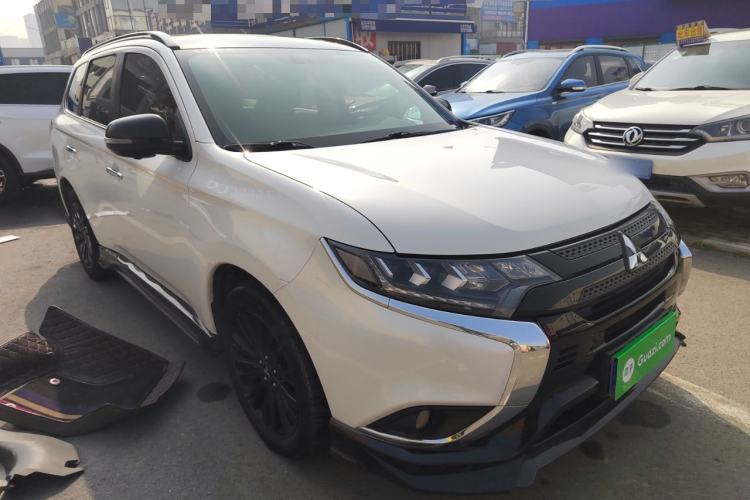 Used Mitsubishi Outlander 2021 2.4L 4x4 DynaDrive Edition 5 Seats