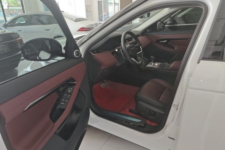 Used Land Rover Range Rover Evoque 2023 Aurora L 249 PS Luxury Edition
