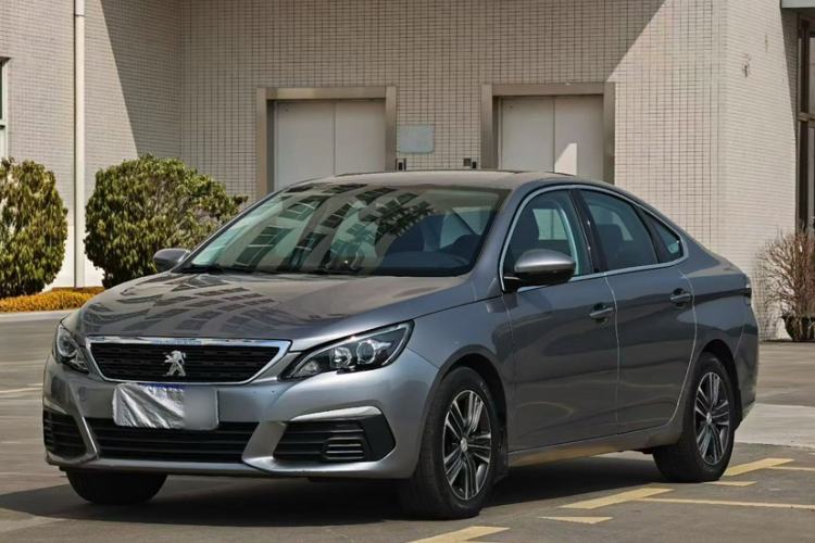 Used Peugeot 308 2016 1.6L Automatic Fashion Edition