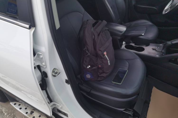 Used Hyundai ix35 2015 2.0L Automatic 2WD Smart Version China V Standard
