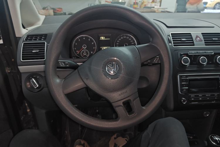 Used Volkswagen Touran 2015 1.4T Manual Comfort Edition 5-Seater
