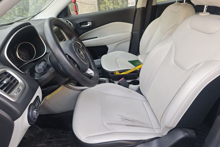 Used  Compass 2017 200T Automatic Enjoyment Edition