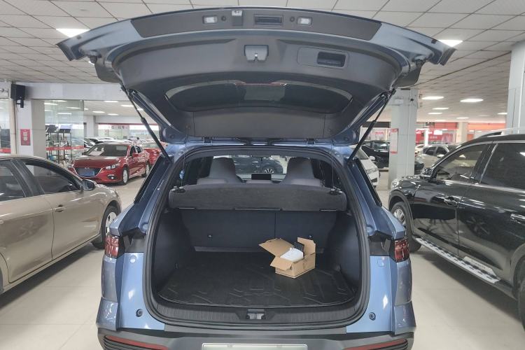 Used BYD Song Pro New Energy 2023 Champion Edition DM-i 71KM Navigation Model
