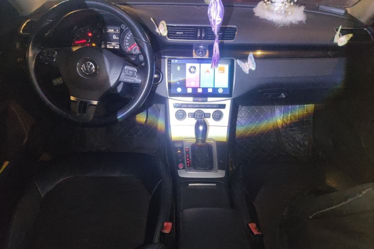 Used Volkswagen Magotan 2016 1.8TSI Luxury Comfort Model
