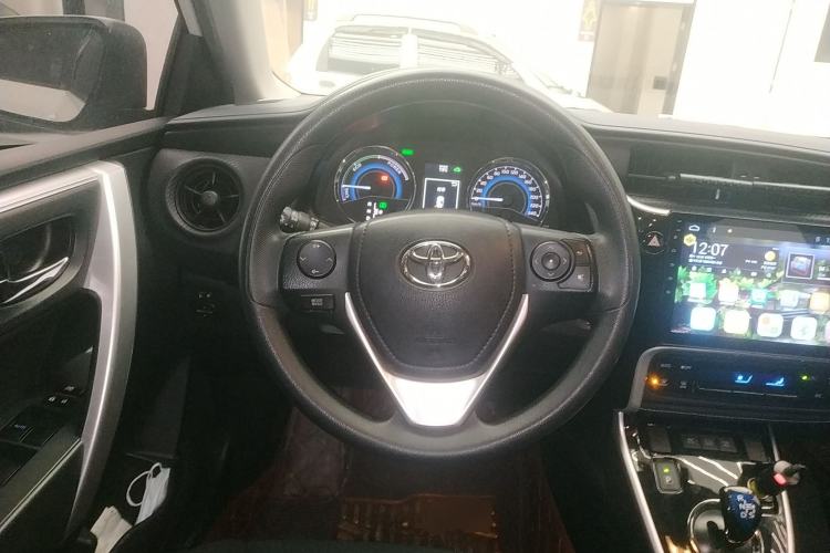 Used Toyota Levin 2017 Revised Dual-Engine 1.8H GS E-CVT Elite Sunroof Version China V Standard
